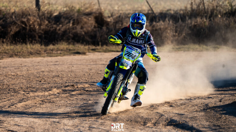 Diego Luque dominó en la Moto 3: El piloto de San Pedro se quedó con la victoria a bordo de su Yamaha TTR 230